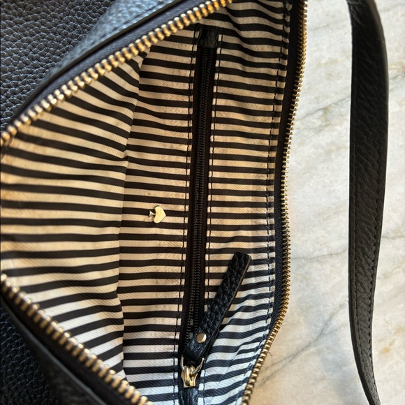 Kate Spade black leather cross-body purse - Picture 2 of 5